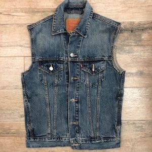 Levi’s denim trucker vest